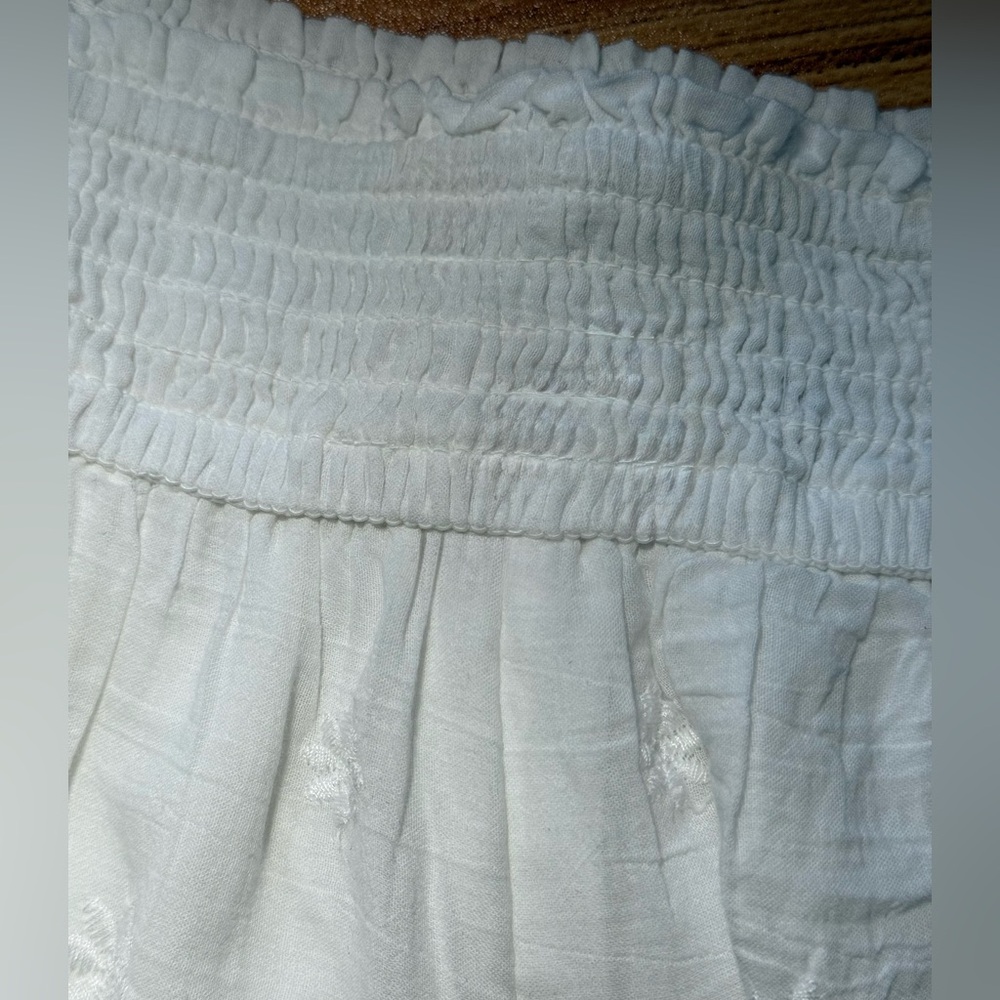 NEW Abercrombie Kids White Embroidered Shorts Set - Picture 2 of 16